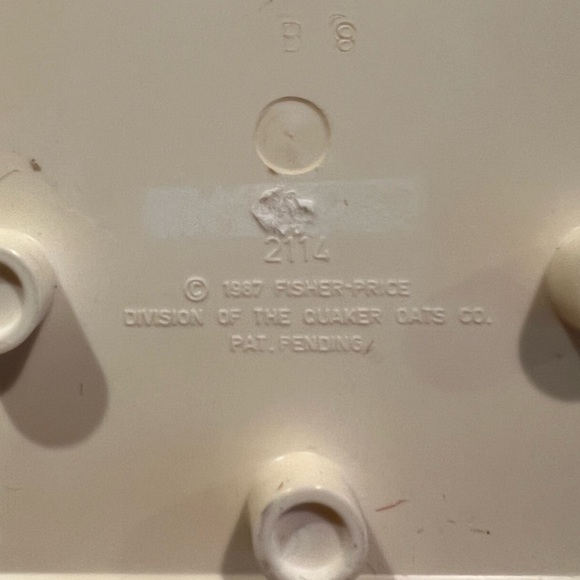 VINTAGE 1987 Fisher-Price Stand Mixer Toy - Picture 8 of 9